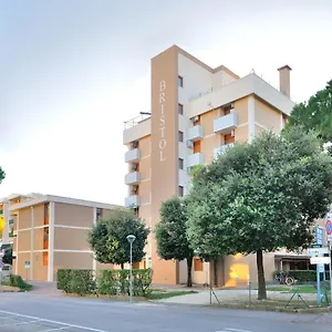 condominio-bristol.hotelinveneto.com/